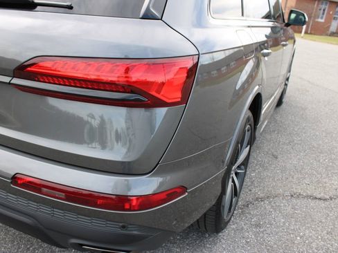 Certified 2025 Audi Q7 2.0T Premium Plus image 47