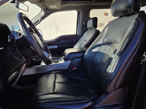 Used 2018 Ford F150 Lariat w/ Equipment Group 502A Luxury image 15