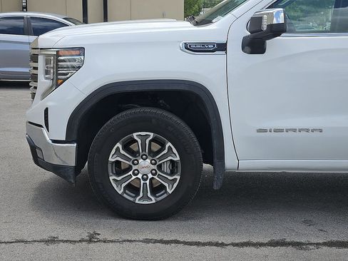 Used 2025 GMC Sierra 1500 SLT AWD/4WD image 6