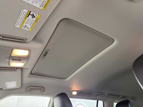 Used 2017 INFINITI QX80 4WD w/ Driver Assistance Package image 37