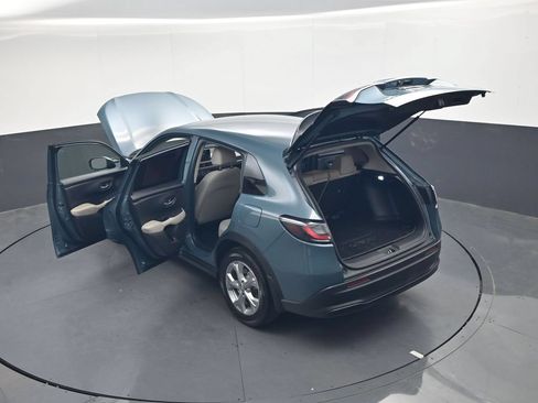 Certified 2024 Honda HR-V LX image 41