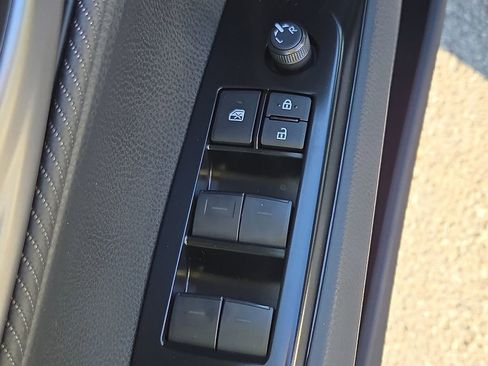 Used 2026 Toyota Camry SE w/ Multimedia Upgrade Package image 22