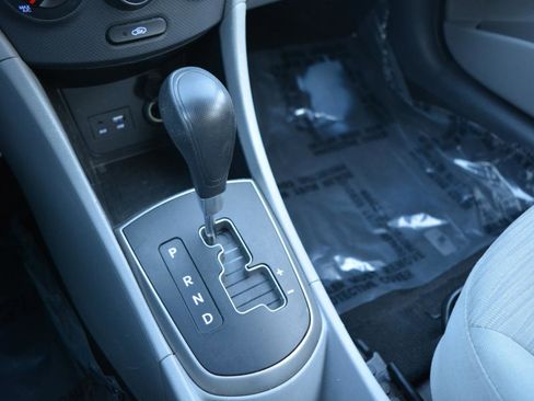 Used 2015 Hyundai Accent GLS image 23