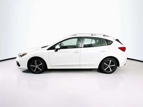 Used 2021 Subaru Impreza 2.0i Premium w/ Popular Package #2 AWD/4WD image 4