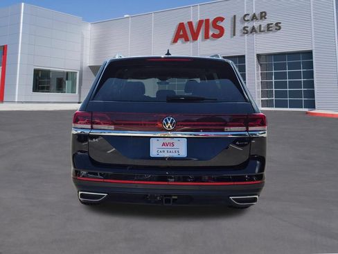 Used 2025 Volkswagen Atlas SE AWD/4WD image 7