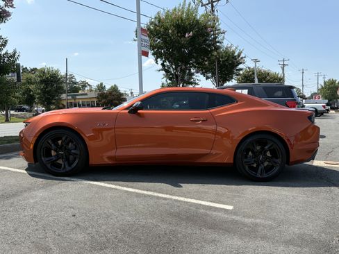 Used 2022 Chevrolet Camaro LT w/ RS Package RWD image 2