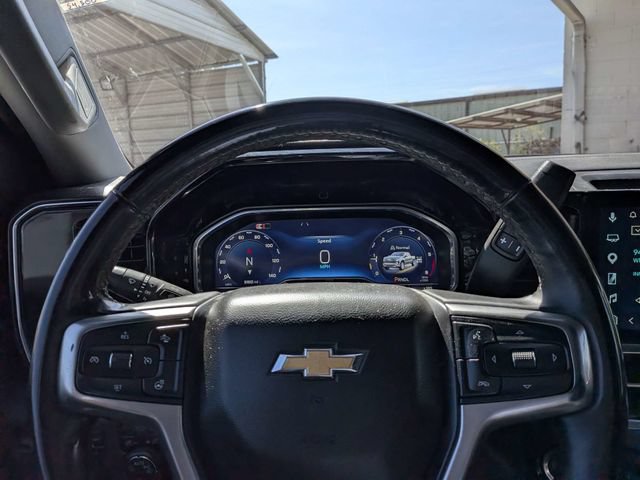 Used 2025 Chevrolet Silverado 1500 LT AWD/4WD image 16