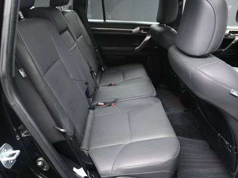Used 2021 Lexus GX 460 Premium w/ Premium Package AWD/4WD image 38
