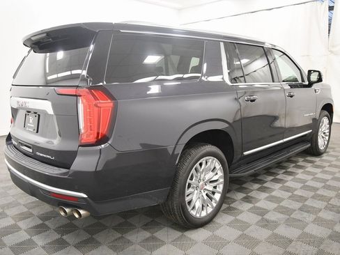 Used 2024 GMC Yukon XL Denali image 8