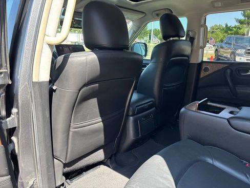 Used 2021 Nissan Armada SL w/ Captain's Chairs Package AWD/4WD image 14