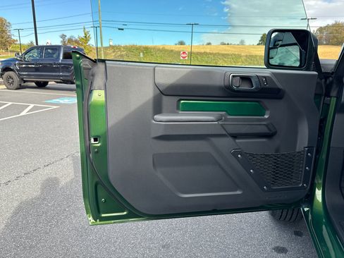 New 2025 Ford Bronco 2-Door image 24