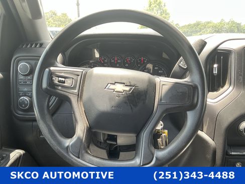 Used 2021 Chevrolet Silverado 1500 Custom AWD/4WD image 18