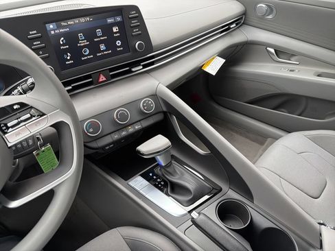 New 2026 Hyundai Elantra SE FWD image 26