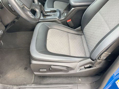 Used 2021 Chevrolet Colorado Z71 w/ Safety Package image 13