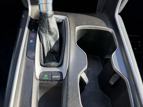 Used 2018 Honda Accord Touring image 24