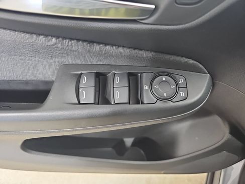 Used 2025 Buick Envista Preferred w/ Convenience I Package FWD image 32