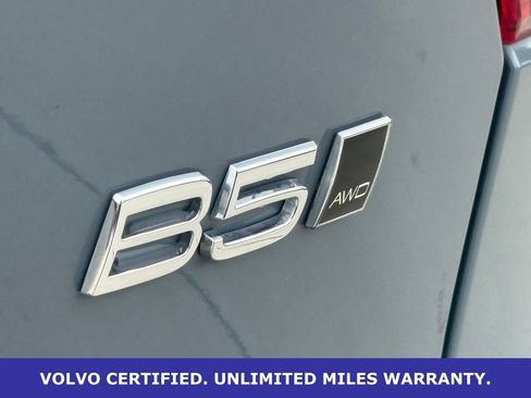 Certified 2023 Volvo XC40 B5 Plus w/ Climate Package AWD/4WD image 11