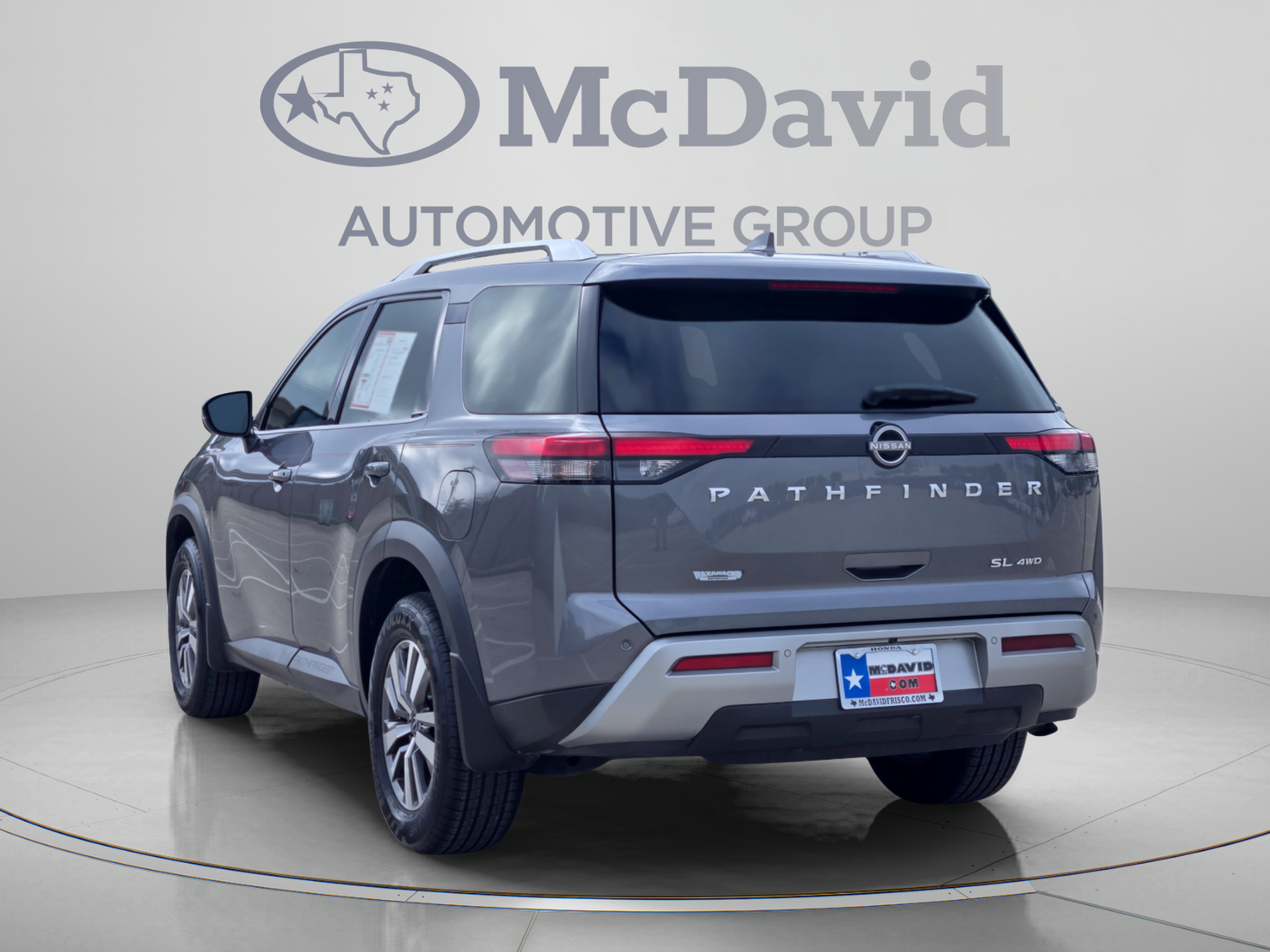 Used 2023 Nissan Pathfinder SL AWD/4WD image 4