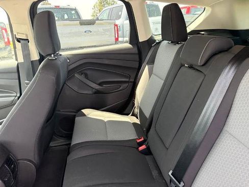 Certified 2019 Ford Escape SE FWD image 11