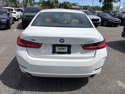 Certified 2023 BMW 330i xDrive Sedan w/ Driving Assistance Package AWD/4WD image 7