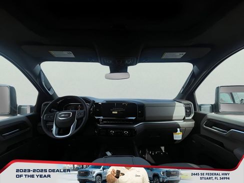 New 2025 GMC Sierra 2500 SLT w/ SLT Premium Package image 15