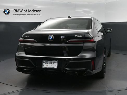 New 2026 BMW 760i xDrive w/ Executive Package AWD/4WD image 7