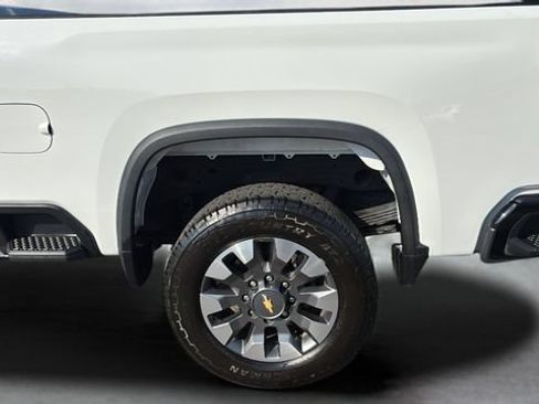 Used 2022 Chevrolet Silverado 2500 Custom w/ Custom Value Package AWD/4WD image 35