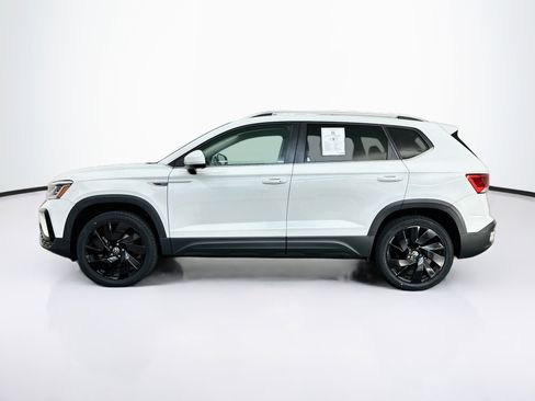 Used 2023 Volkswagen Taos SEL w/ Black Wheel Package AWD/4WD image 4