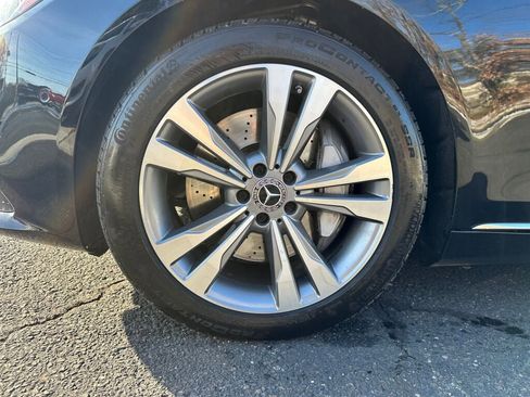Used 2019 Mercedes-Benz S 560 4MATIC Sedan w/ Premium Package image 33