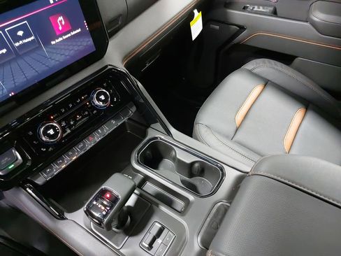 New 2026 GMC Sierra 1500 AT4 w/ AT4 Premium Package image 25