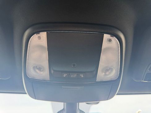 Used 2022 Dodge Durango GT image 31