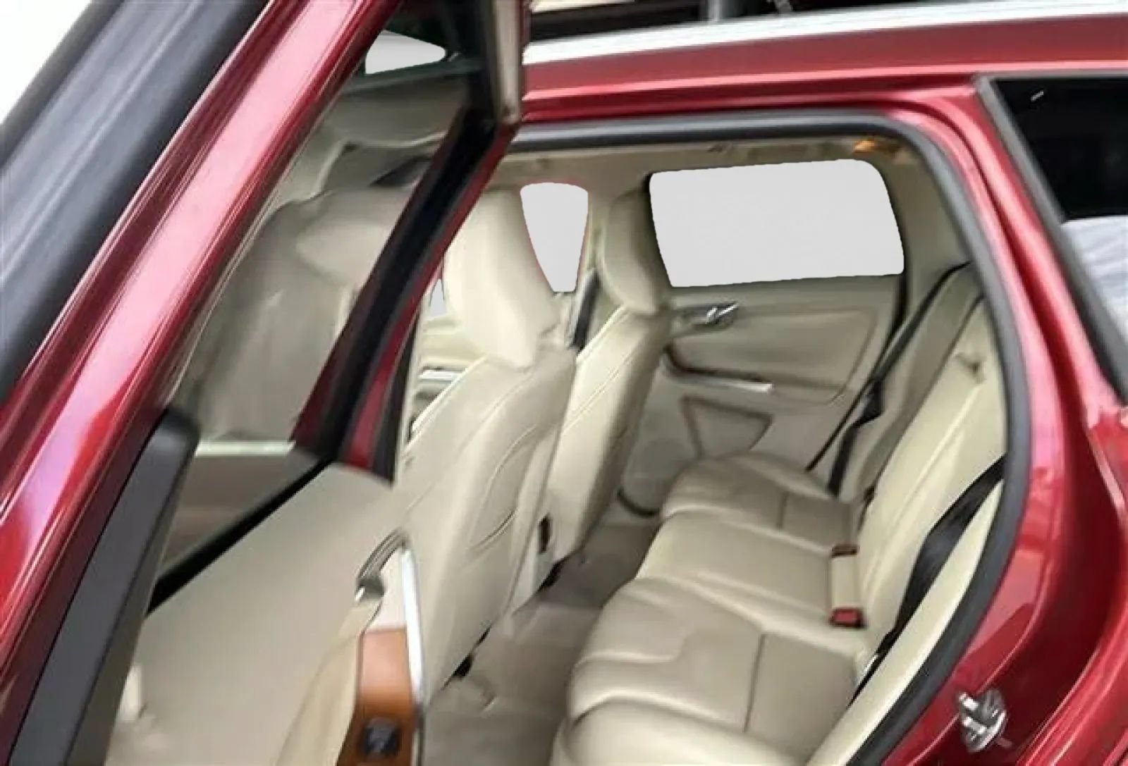 Used 2015 Volvo XC60 T5 Premier FWD image 4