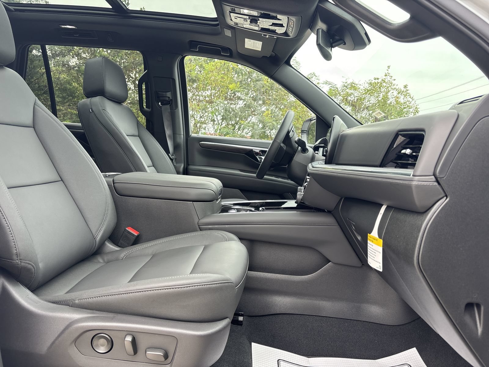 New 2027 Chevrolet Tahoe Z71 w/ Comfort Package AWD/4WD image 28