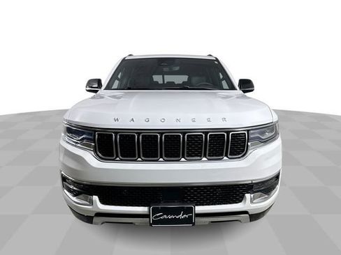 Used 2024 Jeep Wagoneer L Series III w/ Flexible Seating Group AWD/4WD image 3
