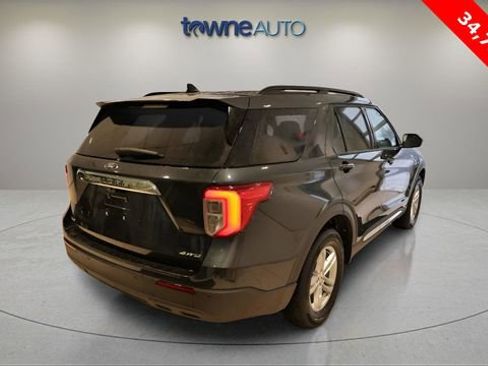 Used 2023 Ford Explorer XLT image 5