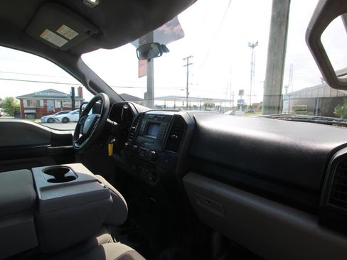 Used 2018 Ford F150 XL w/ Equipment Group 101A Mid AWD/4WD image 11