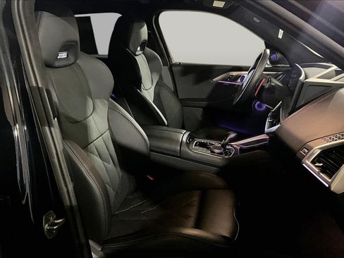 Certified 2025 BMW XM AWD/4WD image 7