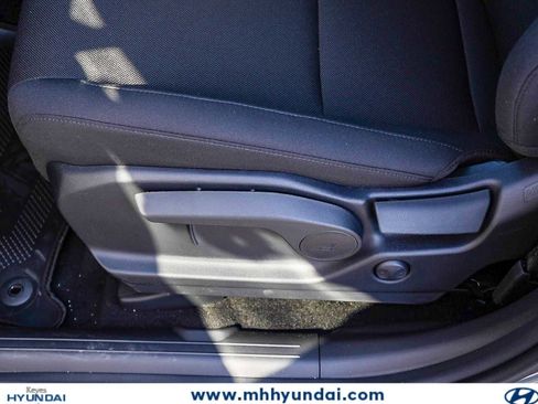 New 2026 Hyundai Santa Fe SE FWD image 24