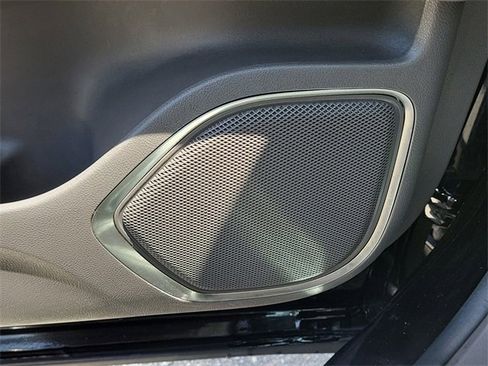 Certified 2023 Lincoln Nautilus Reserve image 31