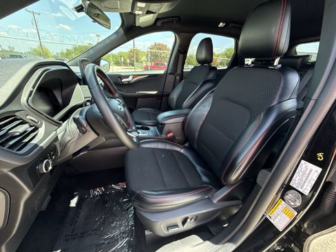 Used 2025 Ford Escape ST-Line FWD image 13