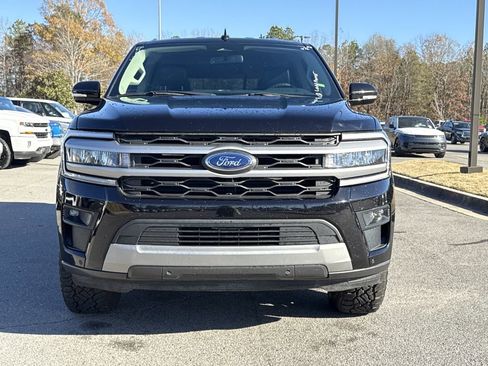 Used 2022 Ford Expedition XLT image 6