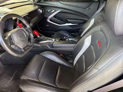 Used 2016 Chevrolet Camaro SS image 8