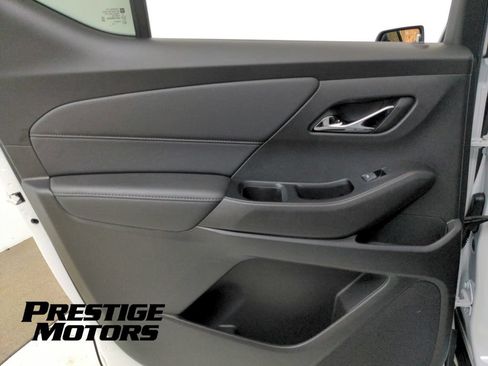 Used 2023 Chevrolet Traverse LT w/ LPO, Floor Liner Package AWD/4WD image 29