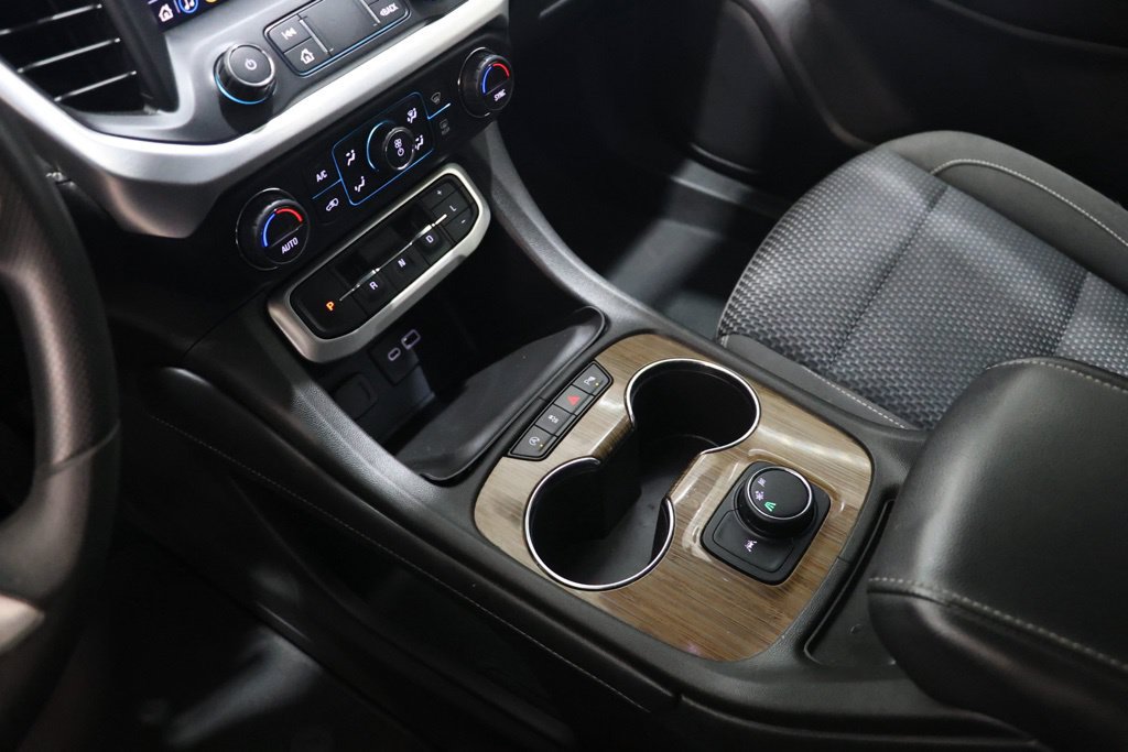 Used 2022 GMC Acadia SLE FWD image 39