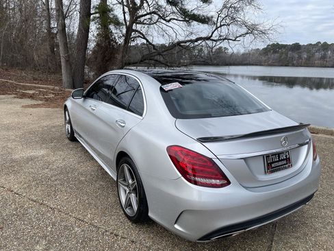 Used 2016 Mercedes-Benz C 300 Sport image 12