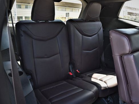 Used 2021 Cadillac XT6 Premium Luxury FWD image 16