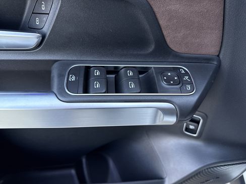 New 2026 Mercedes-Benz GLB 250 image 18