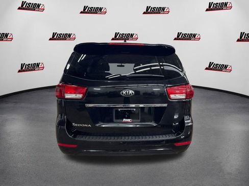 Used 2015 Kia Sedona LX w/ LX Convenience Package image 6