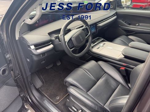 Used 2025 Lincoln Navigator L Reserve image 18