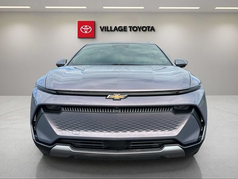 Used 2025 Chevrolet Equinox EV LT w/ Convenience Package FWD image 8